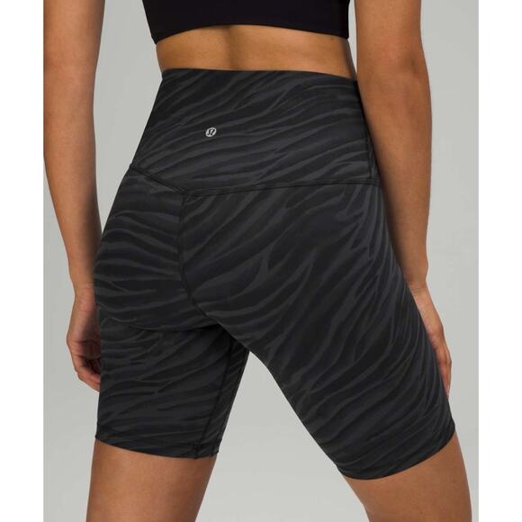 Lululemon Align Short 8" Le Tigre Camo Deep Coal Multi - Picture 3 of 10